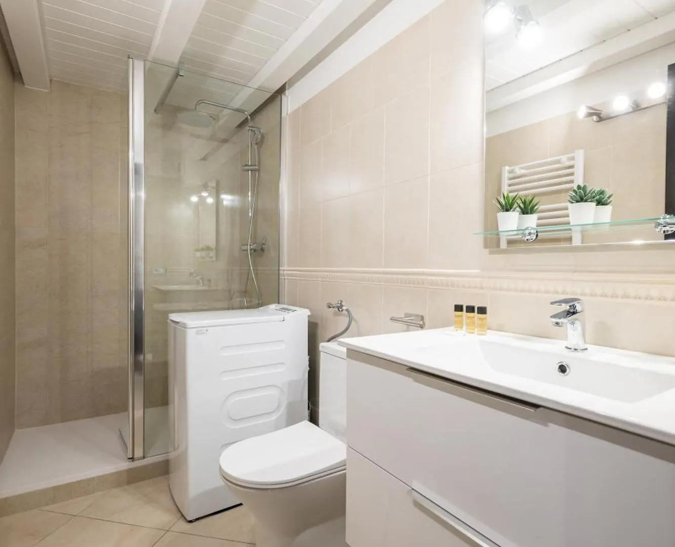 La Marne, Charming Duplex In The Heart Of Downtown Menton Apartment