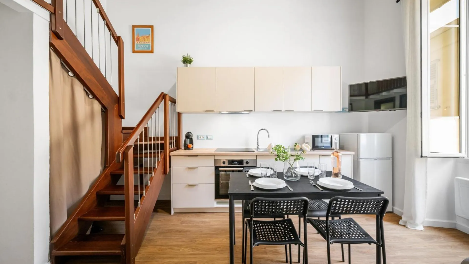 La Marne, Charming Duplex In The Heart Of Downtown Menton Apartment 0*,  France
