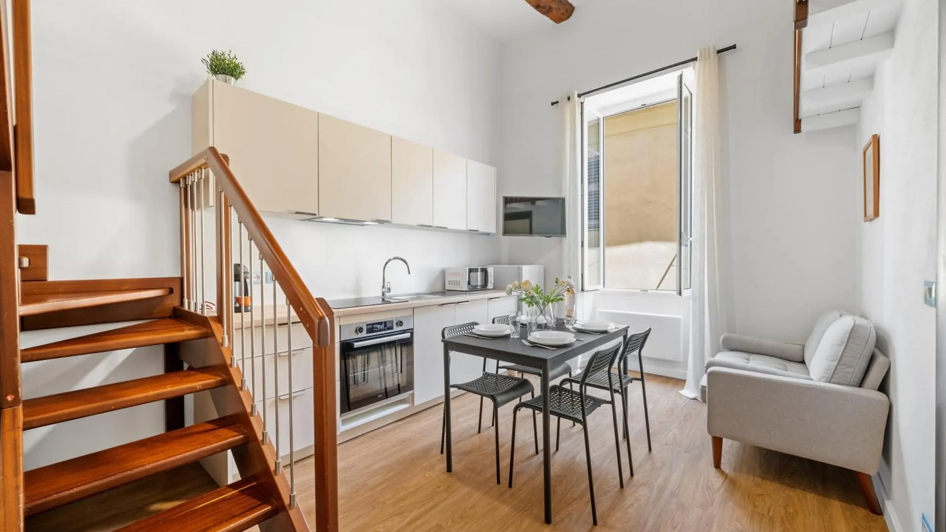 La Marne, Charming Duplex In The Heart Of Downtown Menton Apartment France
